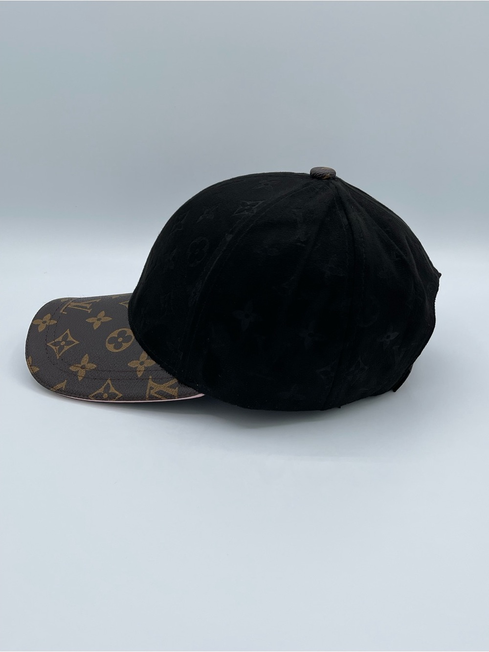 Louis Vuitton Black Crown with Brown Monogram Brim Baseball Cap - Picture 4 of 7